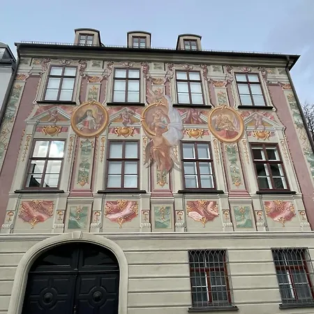 Modernes Design-apartment In Augsburger Altstadt *