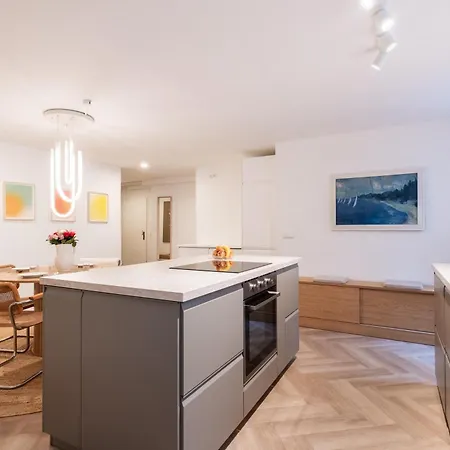 Apartment Modernes Design-apartment Mit Grosser Kueche In Augsburger Altstadt Kapuzinergasse
