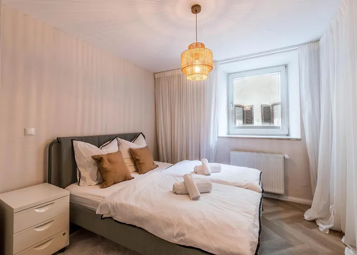 Modernes Design-apartment In Augsburger Altstadt *