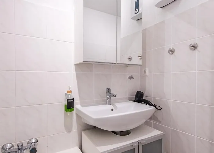 Modernes Design-apartment In Augsburger Altstadt Apartment *